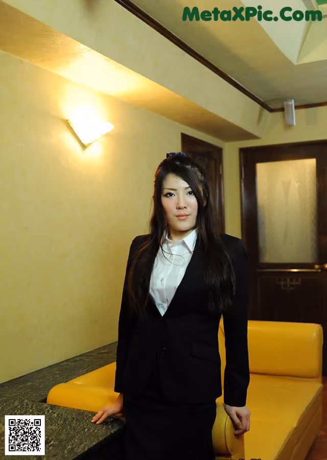 Eri Kamisaka - Muslim Booty Boot